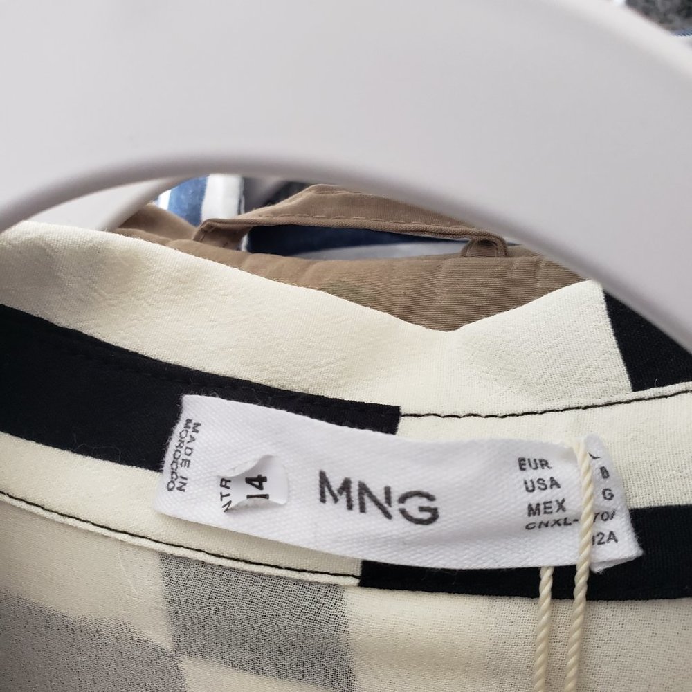 Nwt - Mango (Mng) Button Front Geo Print Shirt Dr… - image 7